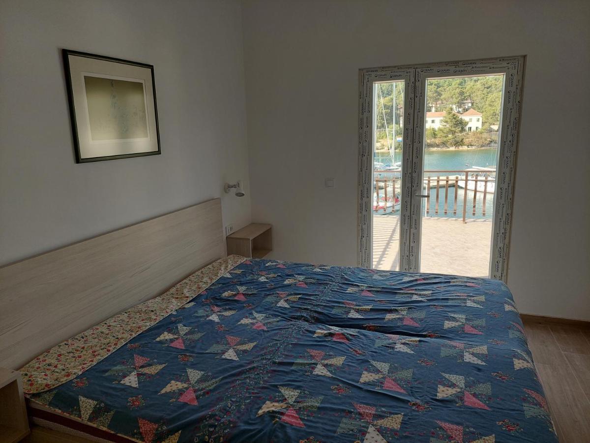 Apartments Dora, With A Beautiful View Of The Bay, Near The Sea And Center Vrboska Exterior photo