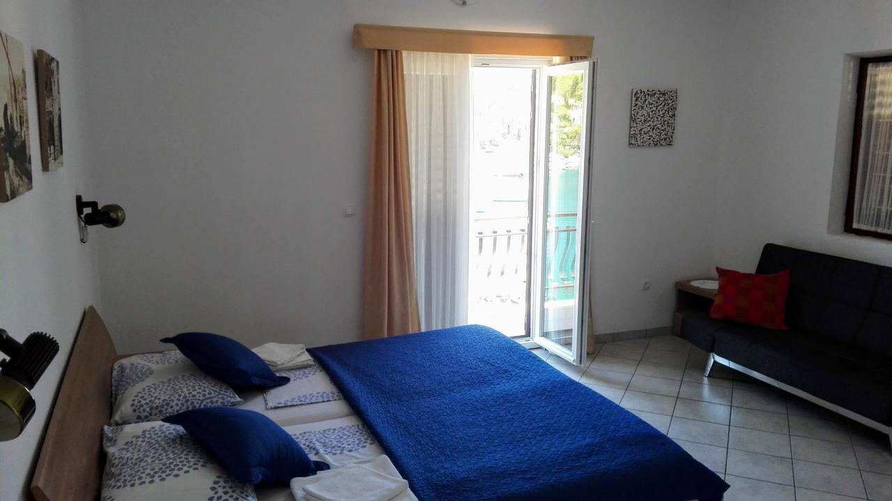 Apartments Dora, With A Beautiful View Of The Bay, Near The Sea And Center Vrboska Exterior photo